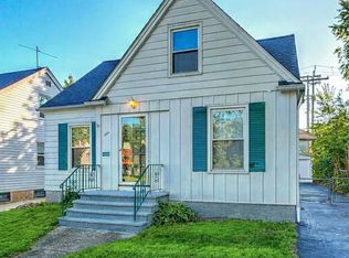 885 Quarry Dr, Cleveland Heights, OH 44121