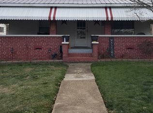 208 37th St, Huntington, WV 25702