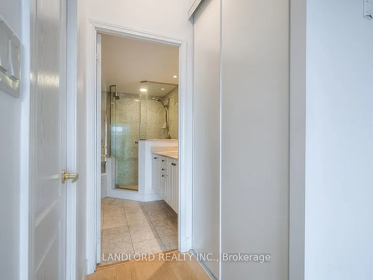 77 McMurrich St #307 — Photo 9