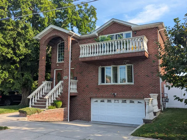 150-38 28th Ave, Flushing, NY 11354