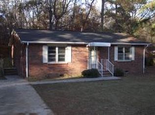 123 Roundtree Dr, Hodges, SC 29653