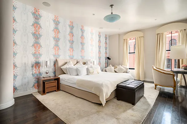 Sold by Compass | media 7