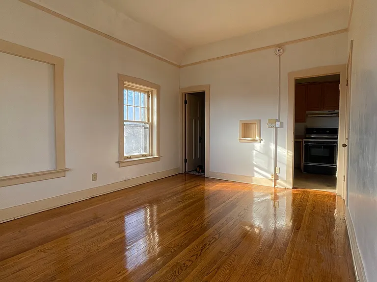 536 North Ave #13 — Photo 6