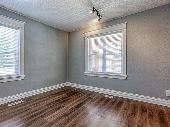 5th image of 1006 Ohio Ave