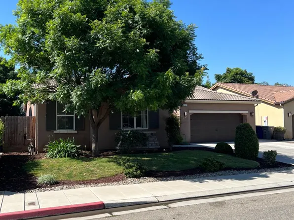 3742 Wrenwood Ave, Clovis, CA 93619