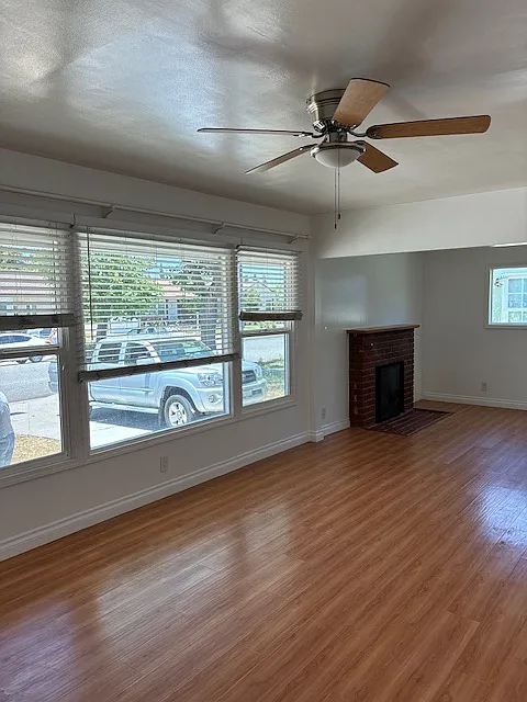 Living Room - 5142 Autry Ave