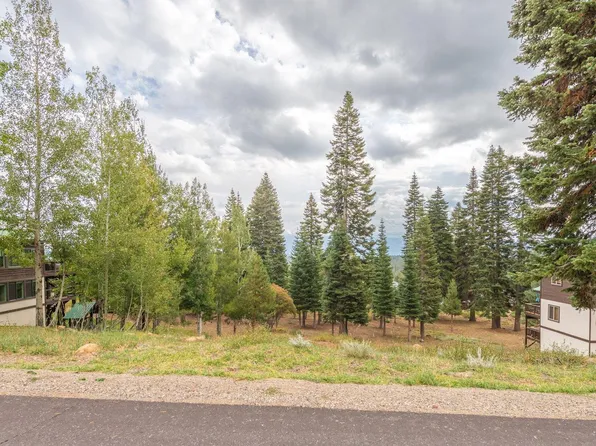 13257 Skislope Way, Truckee, CA 96161