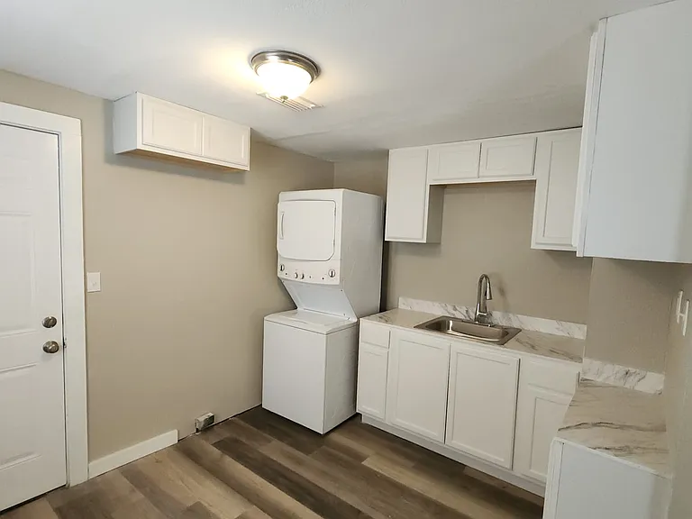 1033 Franklin St #1033 — Photo 9