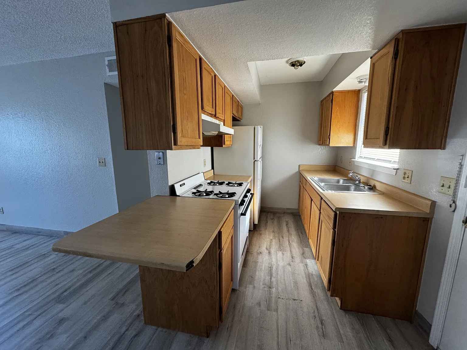 13340 Horizon Blvd — Photo 2