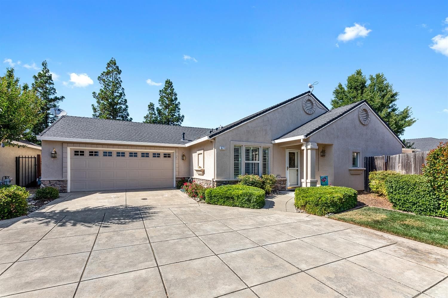 571 Village Dr, Galt, CA 95632 Zillow