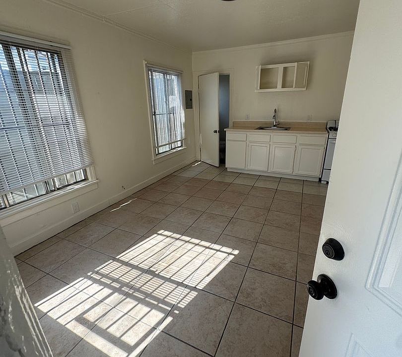 1st image of 6638 N Figueroa St #6642-1/4