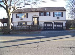 307 Amsterdam Ave, Bridgeport, CT 06606