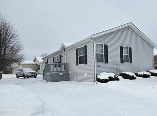 227 Pine Lakes Dr W #52, Lapeer, MI 48446