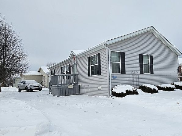 227 Pine Lakes Dr W #52