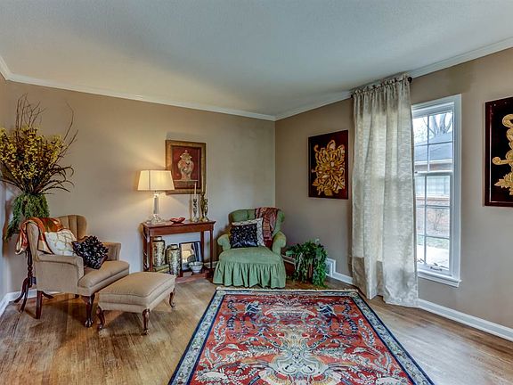 3rd image of 6159 Haddington Dr E