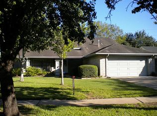 2927 Colony Dr, Sugar Land, TX 77479