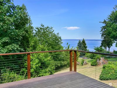 10620 NE Valley Road, Bainbridge Island, WA, 98110