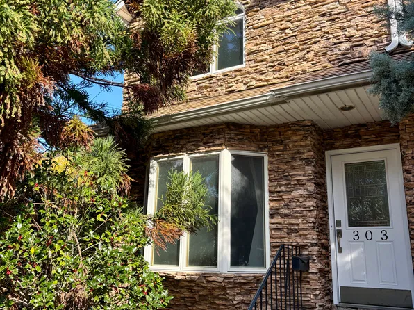 303 Bement Ave, Staten Island, NY 10310