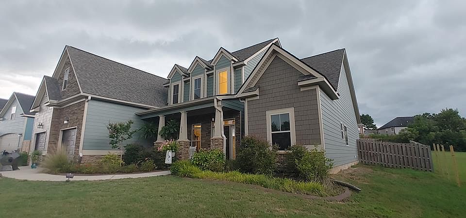 1st image of 250 Seaton Ave
