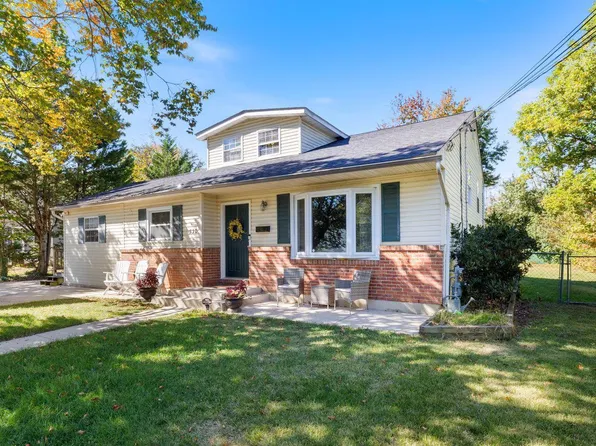 530 Rita Dr, Odenton, MD 21113