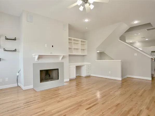 3614 Main Plaza Dr, Houston, TX 77025