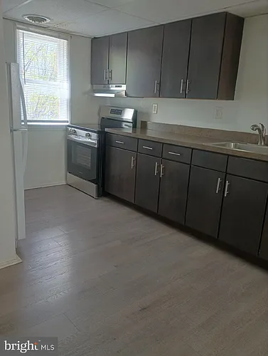 201 E Philadelphia St #2 Photo 1