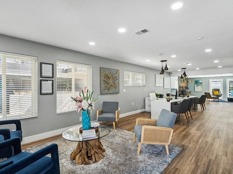 The District Apartment Homes — Photo 20