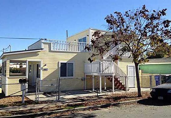 2nd image of 4157 Franklin Ave
