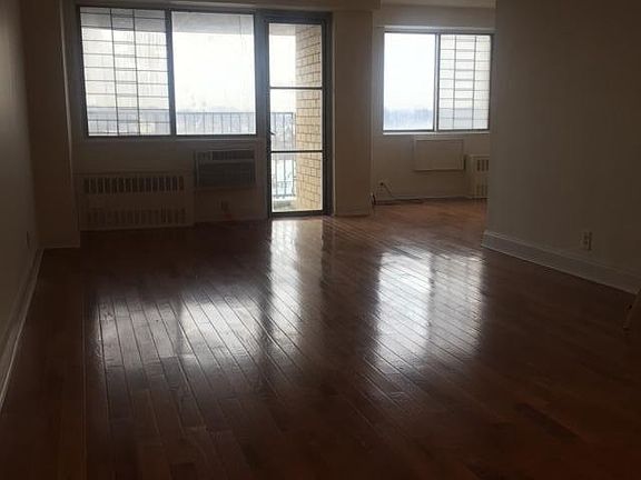 4th image of 40 E Sidney Ave APT 11B
