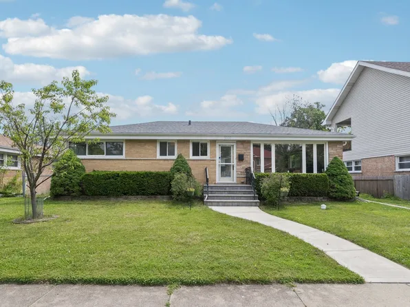 9333 Kildare Ave, Skokie, IL 60076