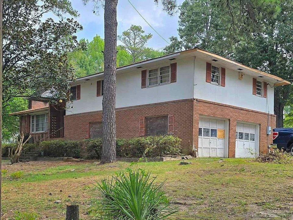 1st image of 3800 Wellesley Dr