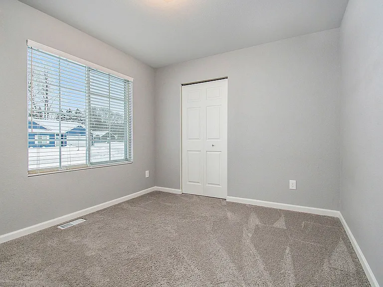 1867 Bluff Ridge Ct — Photo 13