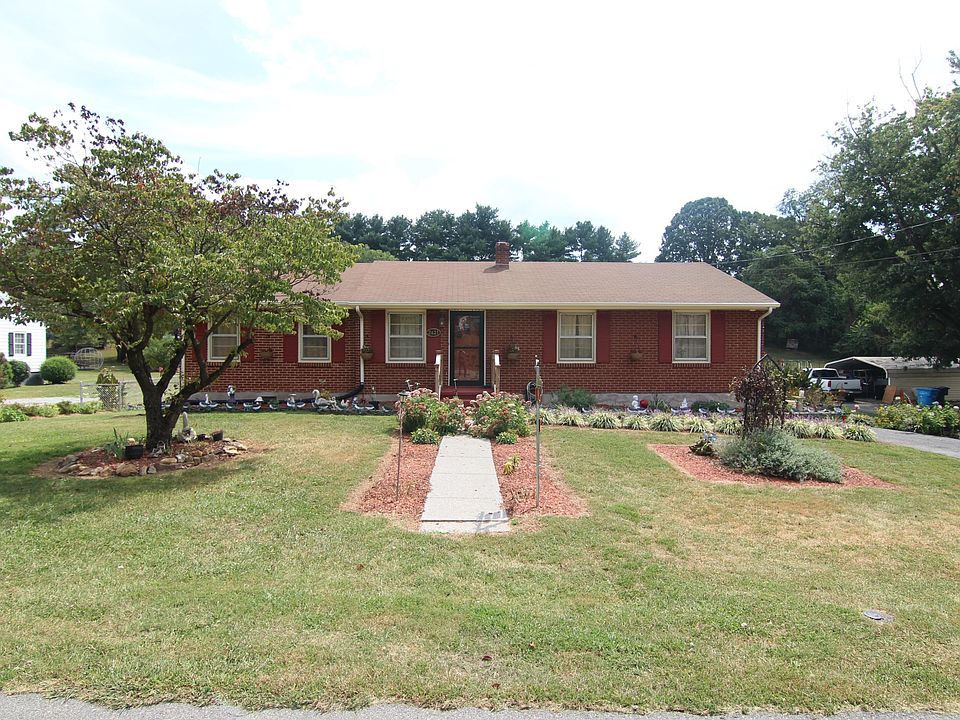 1st image of 2621 Richard Ave NE