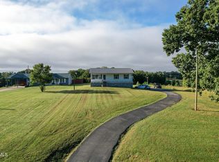 1735 Main St, Mosheim, TN 37818