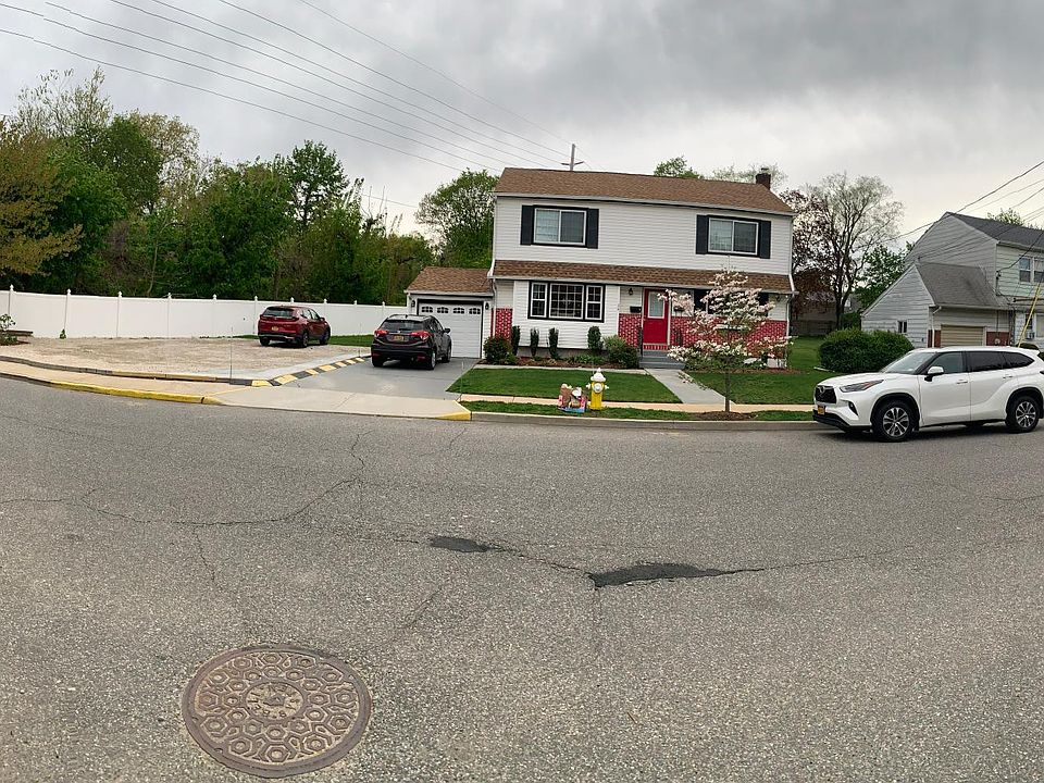 1st image of 26 Heisser Ln