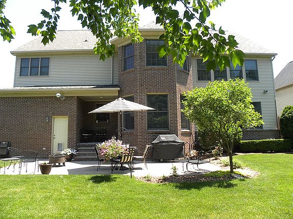 4th image of 39783 Mazuchet Dr