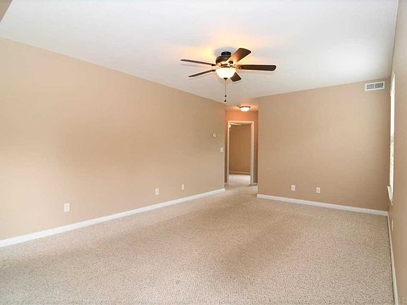 3rd image of 5798 River Walk Cir