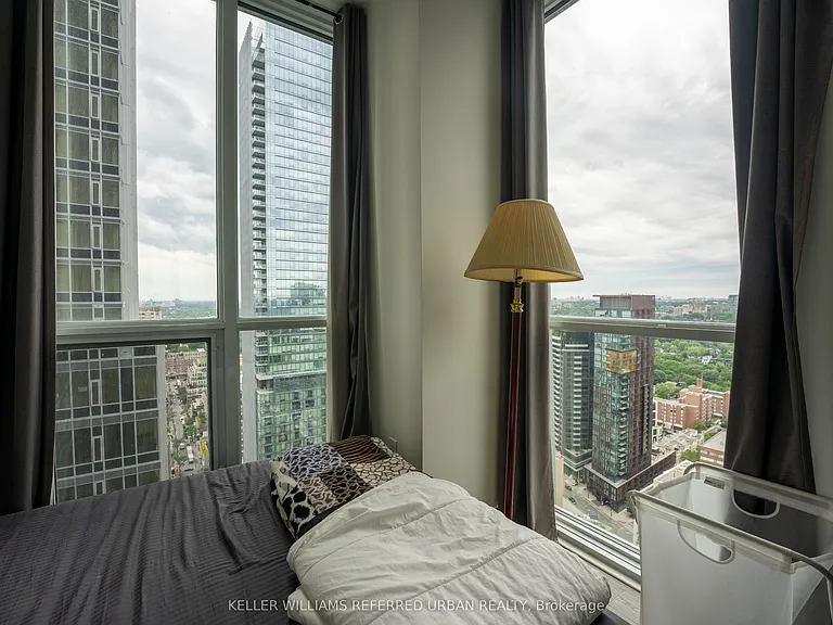 1 Yorkville Ave #3305 — Photo 7