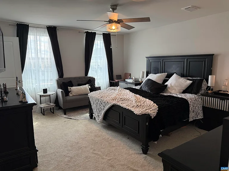 109 Walsh Ln — Photo 10