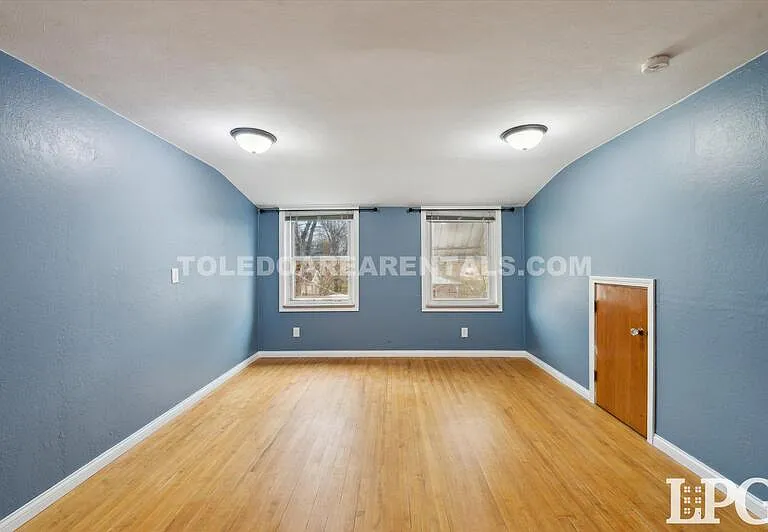 391 Perry Dr — Photo 24