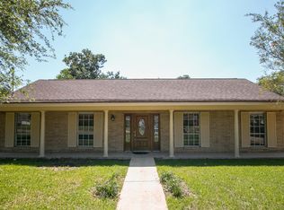 2437 S Shore Dr, Biloxi, MS 39532