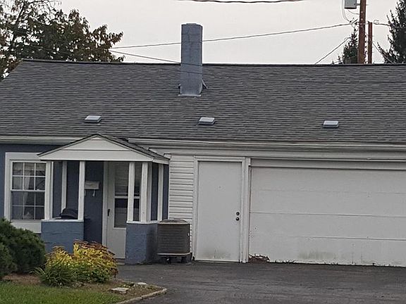 2nd image of 3301 Parsons Ave