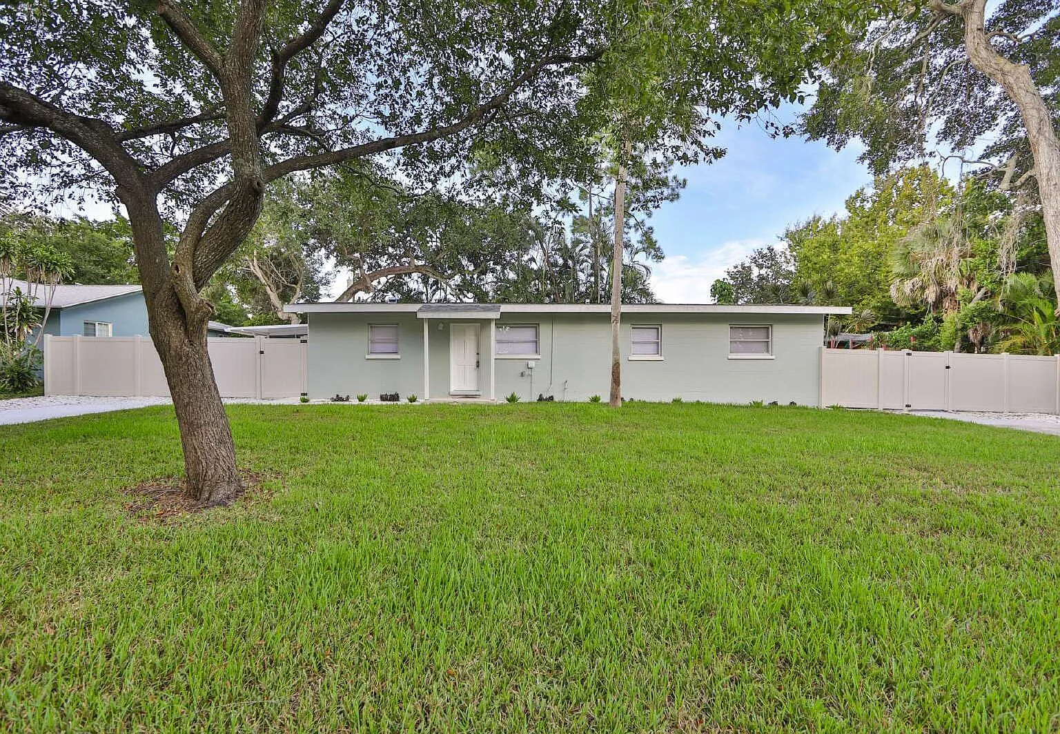 1 bed, 1.0 bath, 546 sqft, $1,595 — Photo 2