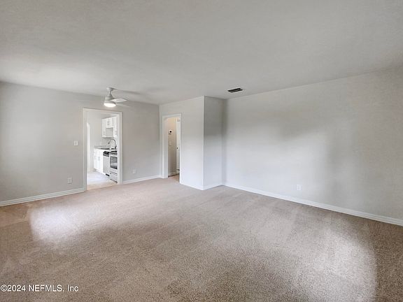 3rd image of 5040 LEXINGTON Avenue