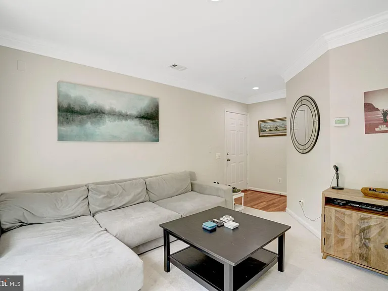 5945 Terrapin Pl #304 — Photo 9