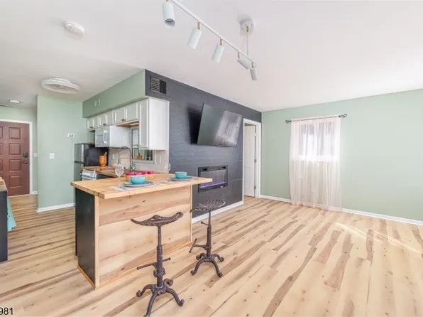 1 Jackson Hole BLDG 1 #9, Vernon Twp., NJ 07462