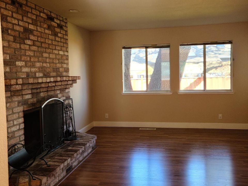 1st image of 439 Redwood Ave