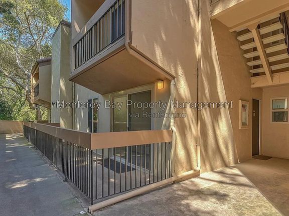 2nd image of 3103 Golden Oaks Ln