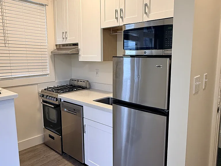 201 Dolores St #12 — Photo 2