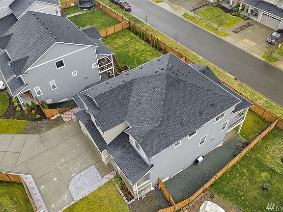 3rd image of 19515 141st St E